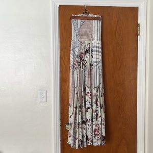 EUC flowy, floral strapless dress